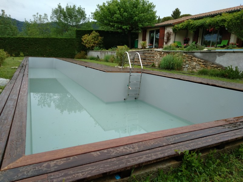 bleu-azur-piscine-distributeur-marinal-construction-piscines-beton-ardeche-drome-26-07