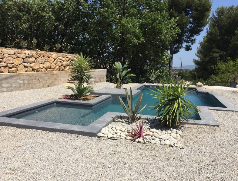 piscine-beton-monobloc-marinal-system-forme-libre-ollioules-83
