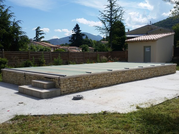 marinal-system-securite-piscines-beton-monobloc